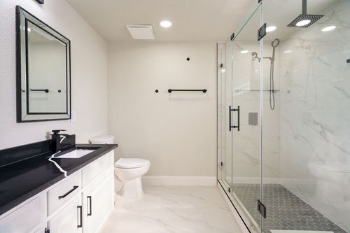 6702 Flamewood Dr, Arlington, TX, 76001-7824 | Card Image