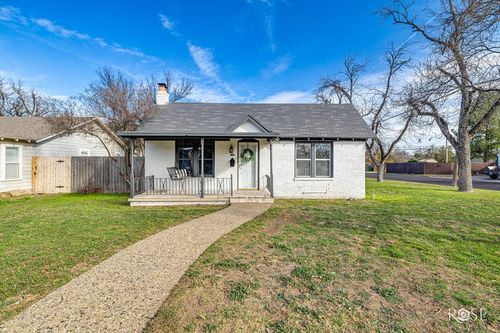 1528 S Park St, San Angelo, TX, 76901-4643 | Card Image