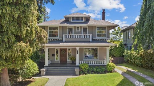938 18th Ave E, Seattle, WA, 98112-3930 | Card Image