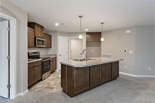 55-201-4252 Apple Branch Dr, Sugarcrk Twp, OH, 45459-6528 | Card Image