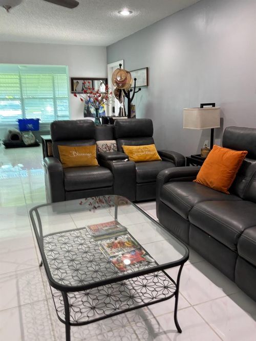apt-b-14628 Canalview Dr, Delray Beach, FL, 33484-3731 | Card Image