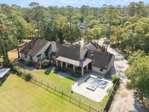 4 Del Oro Ct, Baytown, TX, 77521-2620 | Card Image