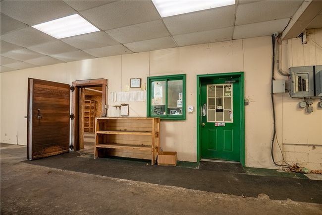 3697 E State St, Home with 0 bedrooms, 0 bathrooms and 10 parking in Hermitage PA | Image 35