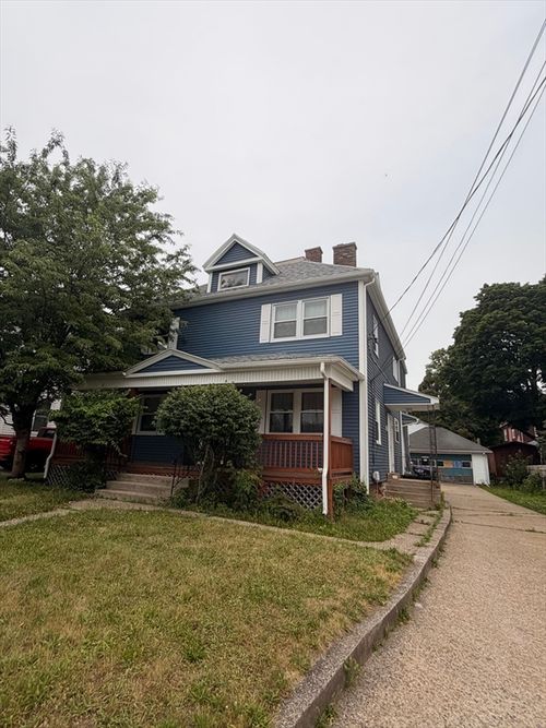 35-33-35 Hitchcock St, Holyoke, MA, 01040-2926 | Card Image