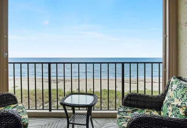 APT-405 - 10310 S Ocean Dr, Condo with 2 bedrooms, 2 bathrooms and null parking in Jensen Beach FL | Image 30