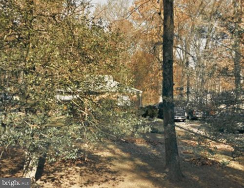 9216 Weant Dr, GREAT FALLS, VA, 22066-4132 | Card Image