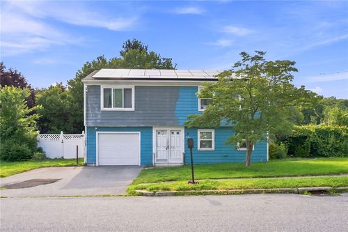 23 Hornbeam Dr, Cranston, RI, 02921-1005 | Card Image