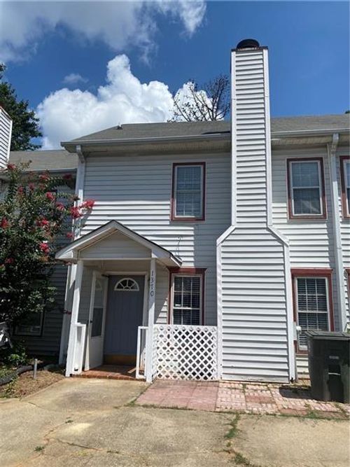 1370 Kennesaw Trace Ct Nw, Kennesaw, GA, 30144-2068 | Card Image