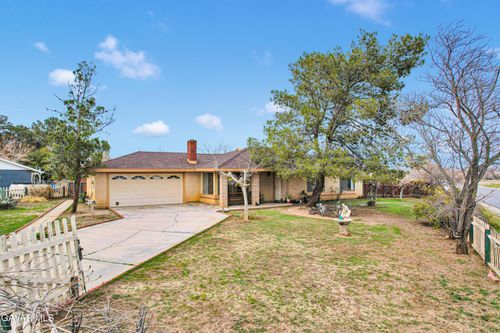 16173 Newmont Ave, Lancaster, CA, 93535 | Card Image