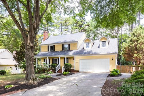 9613 Fairmead Dr, Charlotte, NC, 28269-9762 | Card Image