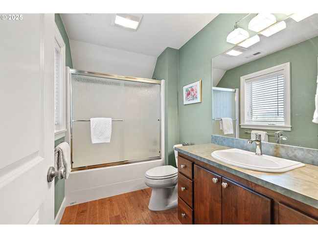 380 Mountaingate Dr, House other with 3 bedrooms, 3 bathrooms and 3 parking in Springfield OR | Image 33