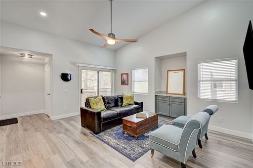 unit-202-2052 Jade Creek St, Las Vegas, NV, 89117-6992 | Card Image