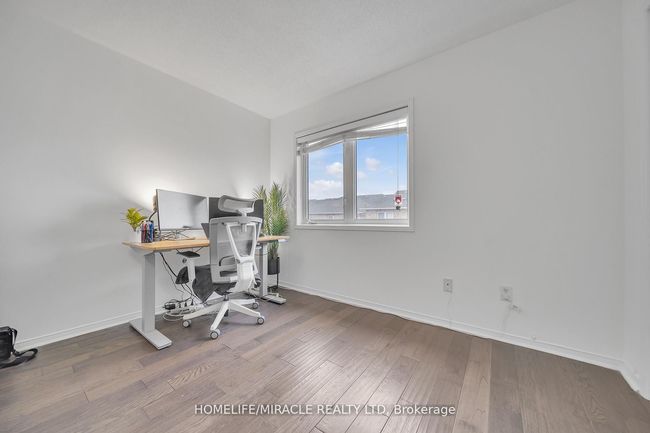 93 Crystal Glen Cres, House attached with 4 bedrooms, 4 bathrooms and 2 parking in Brampton ON | Image 24