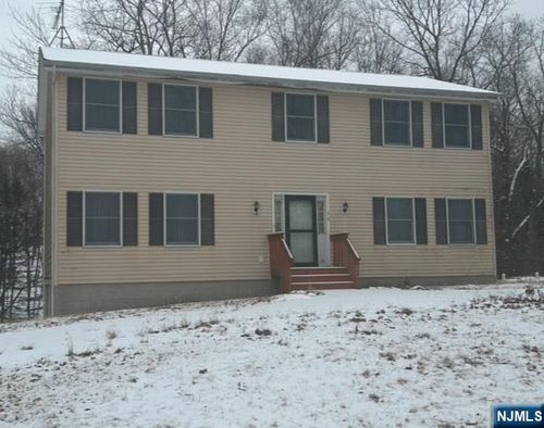 16 Crest Rd, Wantage, NJ, 07461-2613 | Card Image