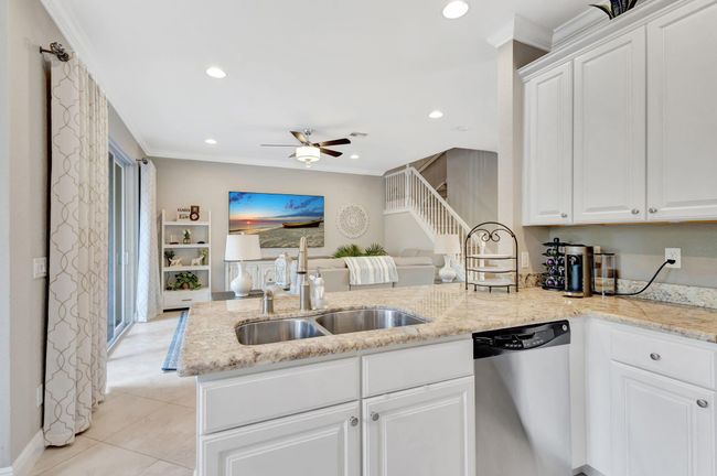 5087 Dulce Ct, Condo with 3 bedrooms, 3 bathrooms and null parking in Palm Beach Gardens FL | Image 18