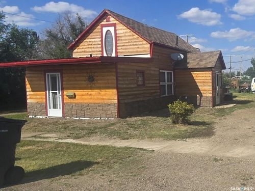 104 Jubilee St, Burstall, SK, S0N0H0 | Card Image