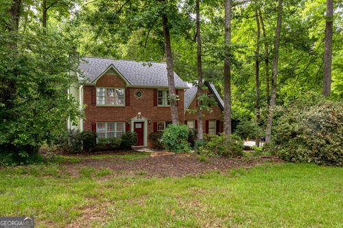 140 Windsor Dr, Fayetteville, GA, 30215-5416 | Card Image