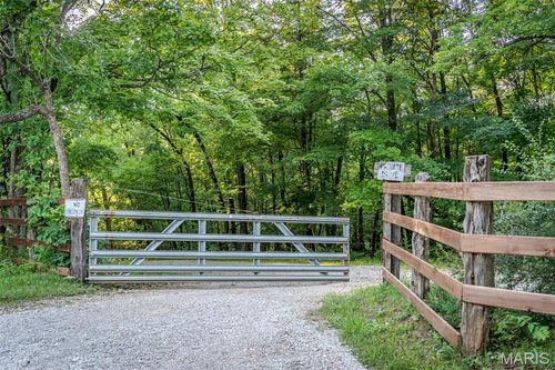 109 Lager Ln, Robertsville, MO, 63072-1627 | Card Image