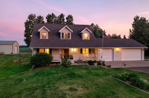 30000 Xylite St Ne, Isanti, MN, 55040-6704 | Card Image