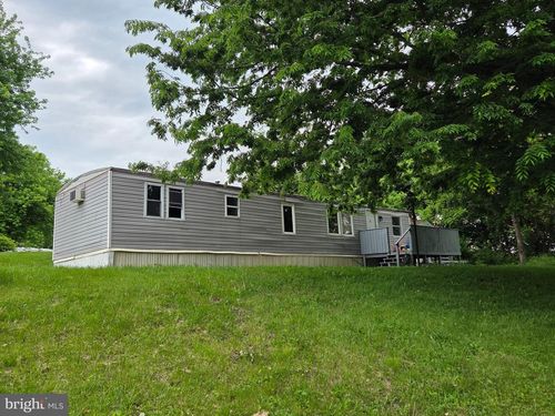 1 Northwood Mnr, York Haven, PA, 17370-9606 | Card Image