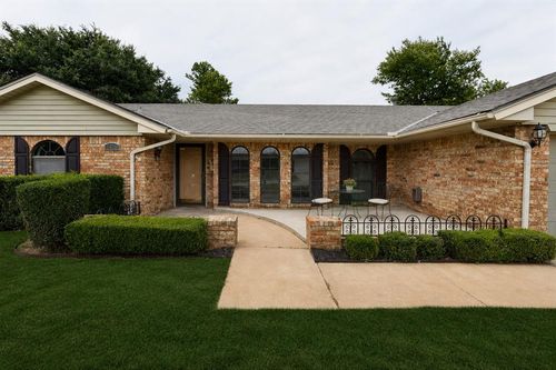 5821 Nw 90th St, Oklahoma City, OK, 73132-2830 | Card Image