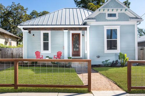 122 Vitra Pl, San Antonio, TX, 78210-1639 | Card Image