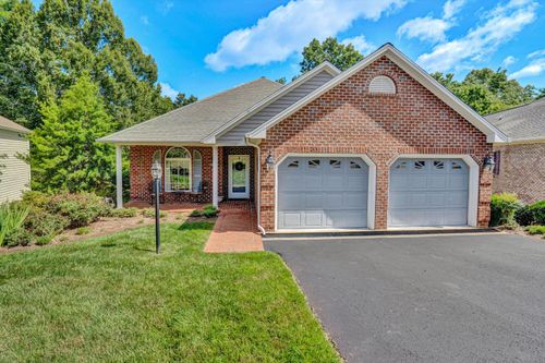 131 Stoney Mill Rd, Rocky Mount, VA, 24151-6541 | Card Image
