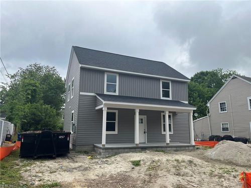 5 Barney Pl, Portsmouth, VA, 23702-2717 | Card Image