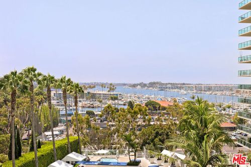 805-13650 Marina Pointe Dr, Marina del Rey, CA, 90292-9297 | Card Image