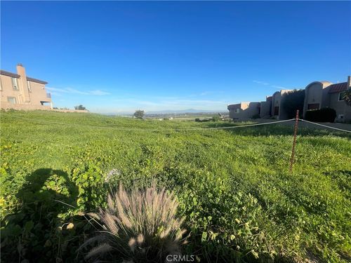 2250 Ohio Ave, Signal Hill, CA, 90755-3900 | Card Image