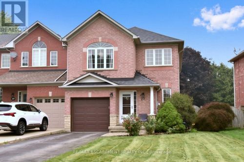 22 Moore Crescent, Hamilton (Ancaster), ON, L9G4Z5 | Card Image