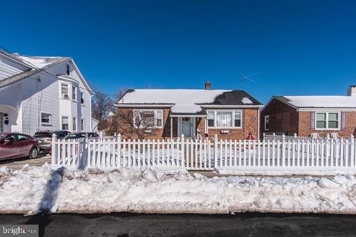 913 Afton St, PHILADELPHIA, PA, 19111-3207 | Card Image