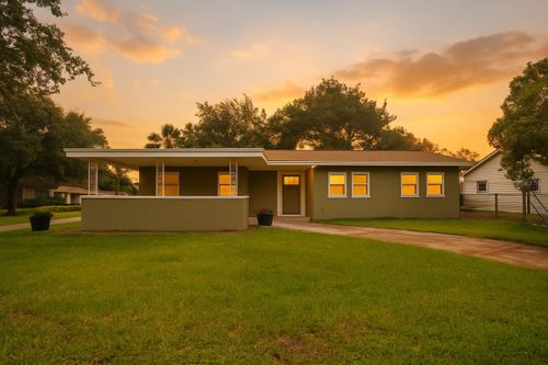 4385 Cassius St, ORLANDO, FL, 32811-4811 | Card Image