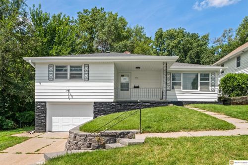 7214 North Ridge Drive, Omaha, NE, 68112 | Card Image