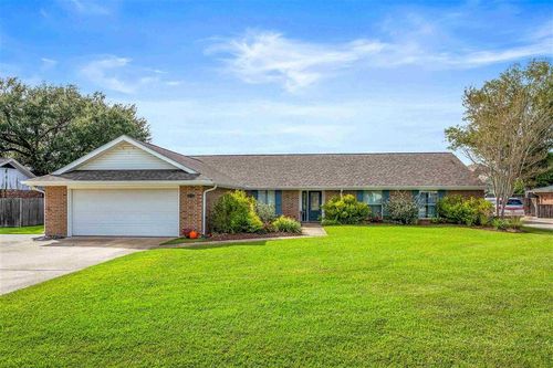 4712 W Quail Hollow Dr, Lake Charles, LA, 70605-5127 | Card Image
