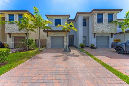 25565 Sw 109th Ave, Homestead, FL, 33032-6363 | Card Image