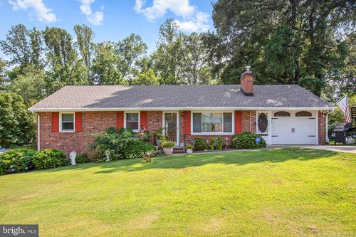215 Mount Pleasant Blvd, FREDERICKSBURG, VA, 22405-1628 | Card Image