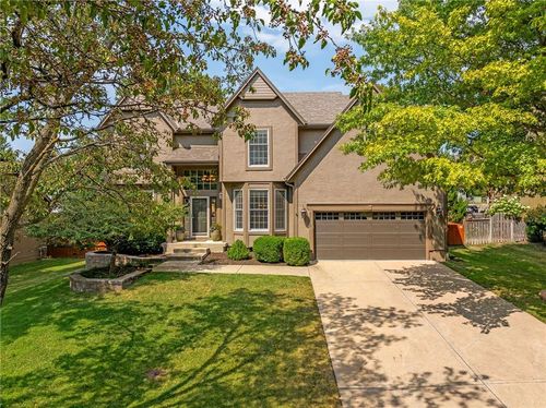 22118 W 52nd St, Shawnee, KS, 66226-2650 | Card Image