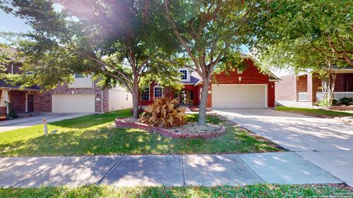 161 Glen Eagles Dr, Cibolo, TX, 78108-3343 | Card Image
