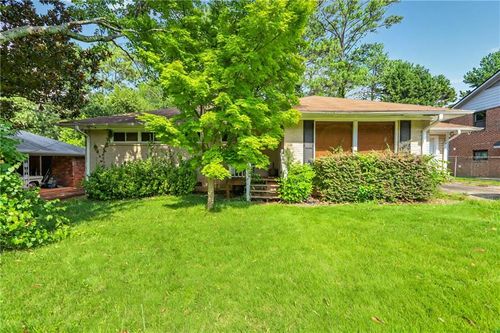 2735 Spring Dr Se, Smyrna, GA, 30080-2535 | Card Image