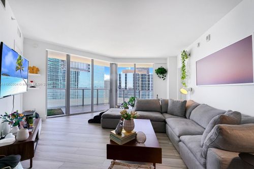 apt-2901-1300 Brickell Bay Dr, Miami, FL, 33131-3398 | Card Image