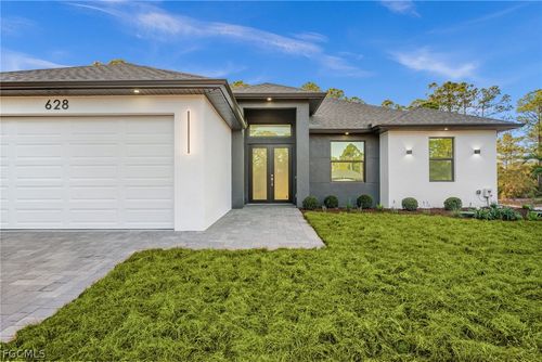 628 Locust Ave S, Lehigh Acres, FL, 33974 | Card Image