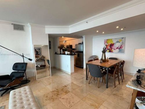 apt-1003-800 Claughton Island Dr, Miami, FL, 33131-2434 | Card Image