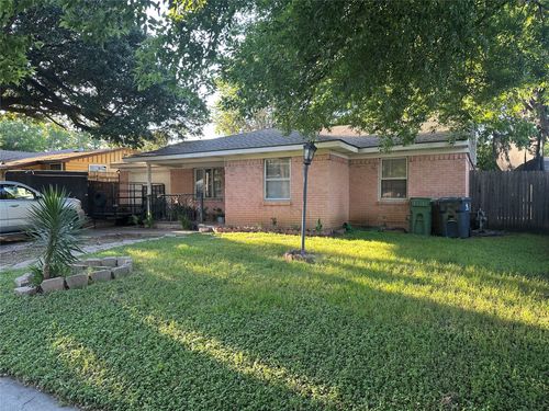 2133 Greenway St, Arlington, TX, 76010-3130 | Card Image