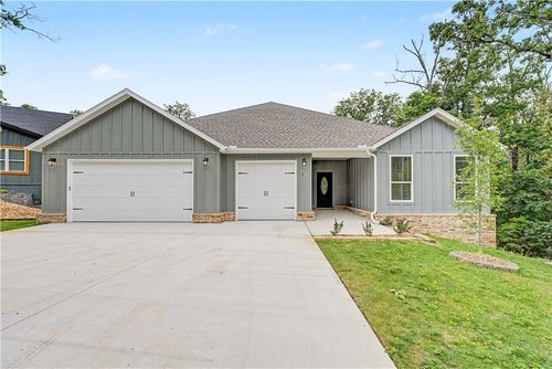 5 Bytham Cir, Bella Vista, AR, 72714-4214 | Card Image