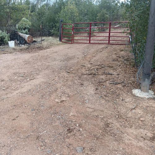 17795 Small Farms Dr, Igo, CA, 96047 | Card Image