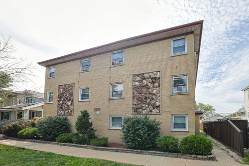 apt-2nw-2222 Harlem Ave, Elmwood Park, IL, 60707-3205 | Card Image