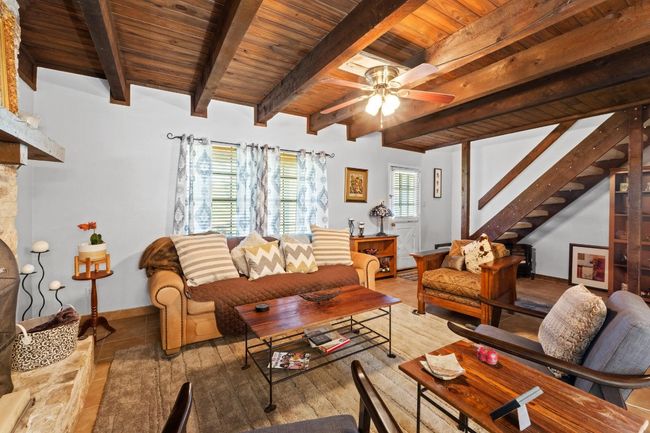103 S Laurelwood Drive Drive S, House other with 3 bedrooms, 2 bathrooms and 3 parking in Austin TX | Image 6