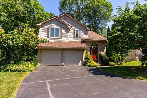 122-122 Apple Hl, Newington, CT, 06111-5329 | Card Image