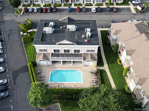 1133 Willow Ln, Valley Stream, NY, 11580-7033 | Card Image